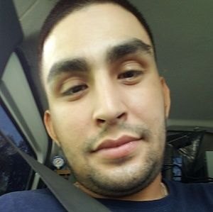 Meet your Posher, Carlos