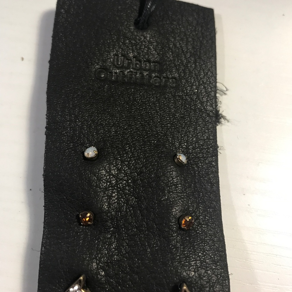 Urban Outfitters earring set - Picture 2 of 4
