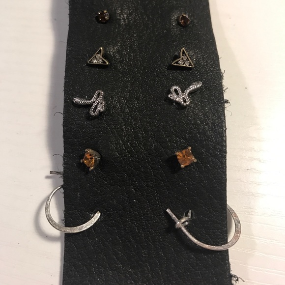 Urban Outfitters earring set - Picture 3 of 4