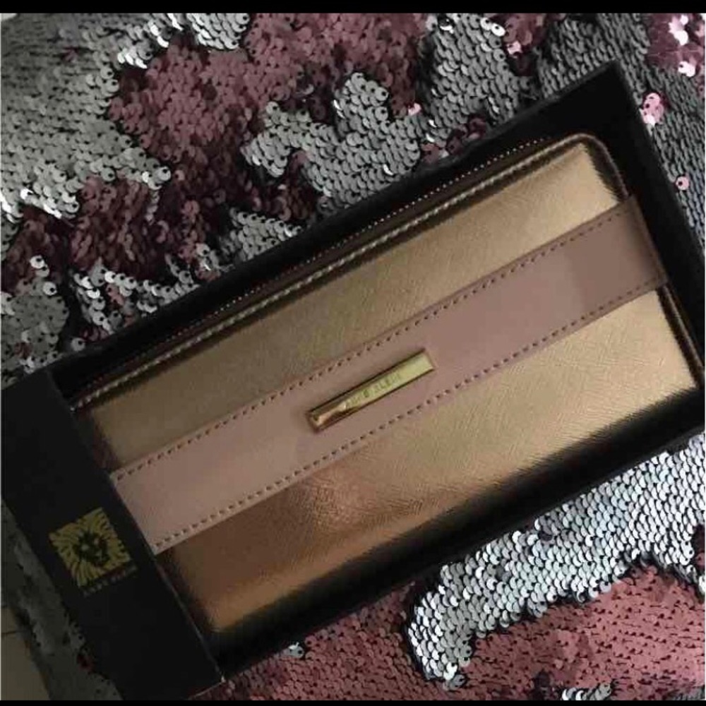 Anne Klein wallet