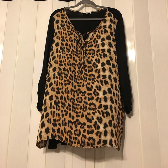 Top - Picture 2 of 4