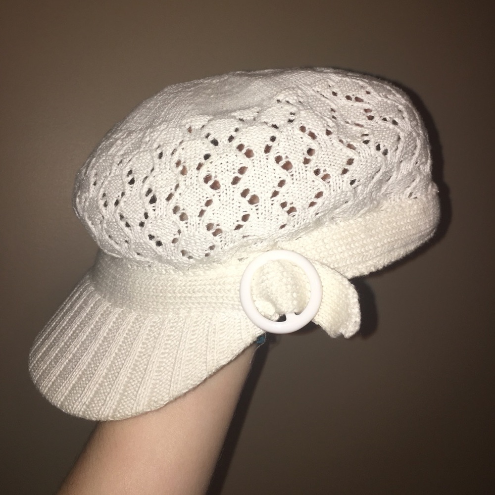 ⭐️HOST PICK⭐️ WHITE HAT