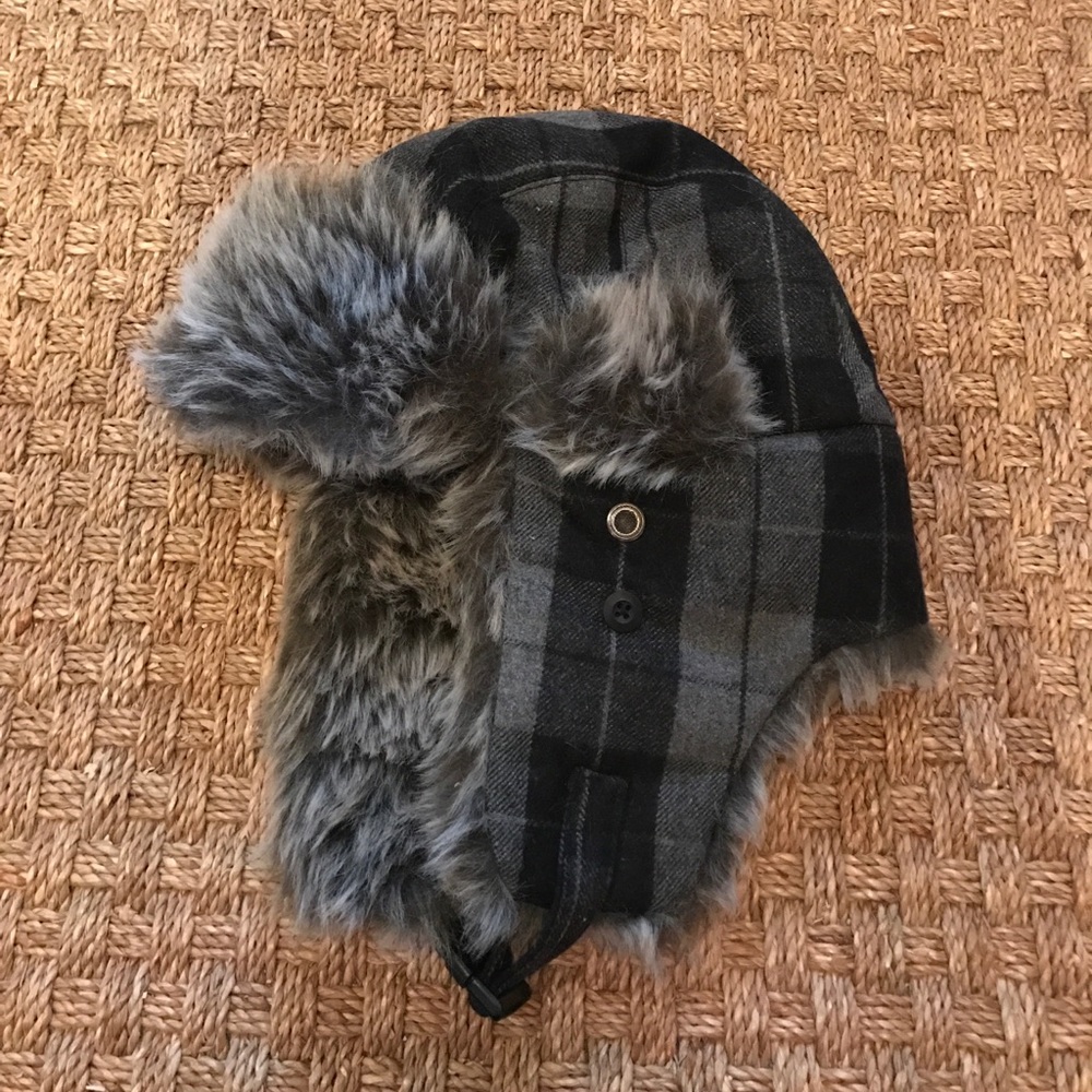 Fuzzy hat! - Picture 2 of 5