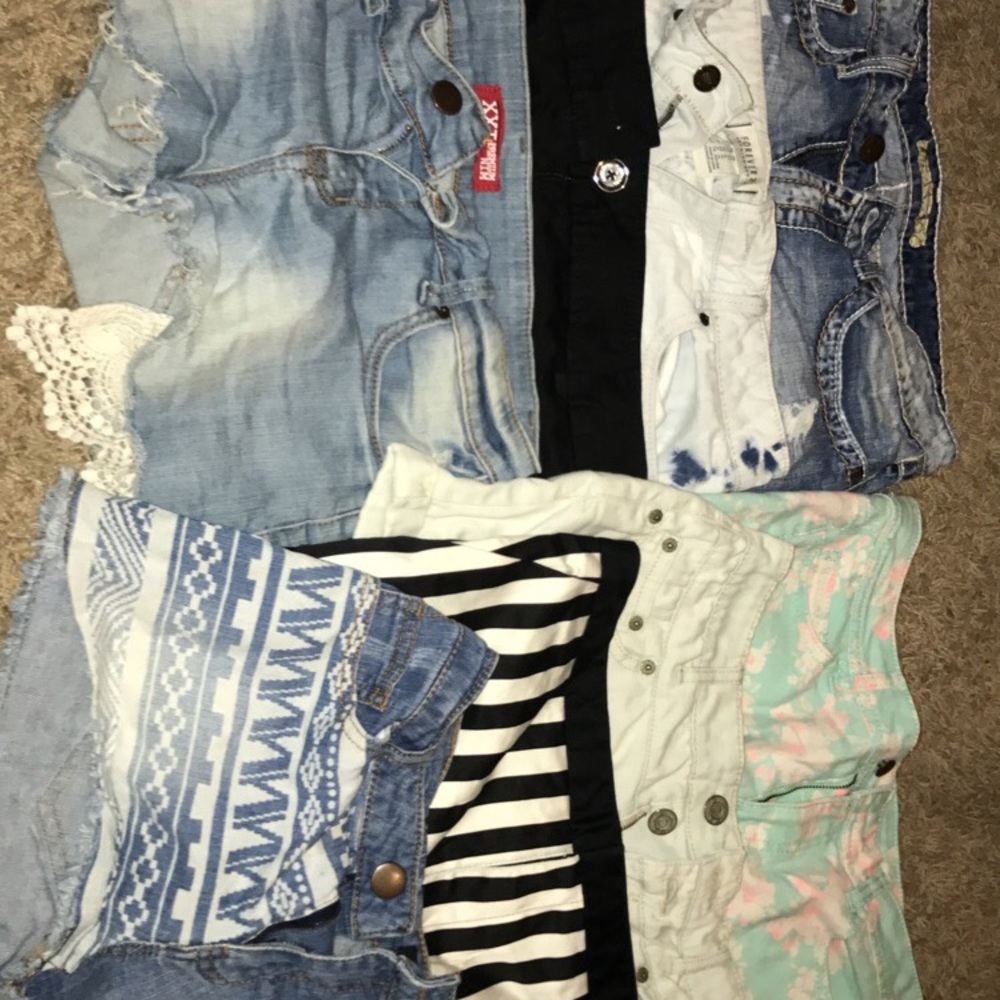 LOTS SHORTS!