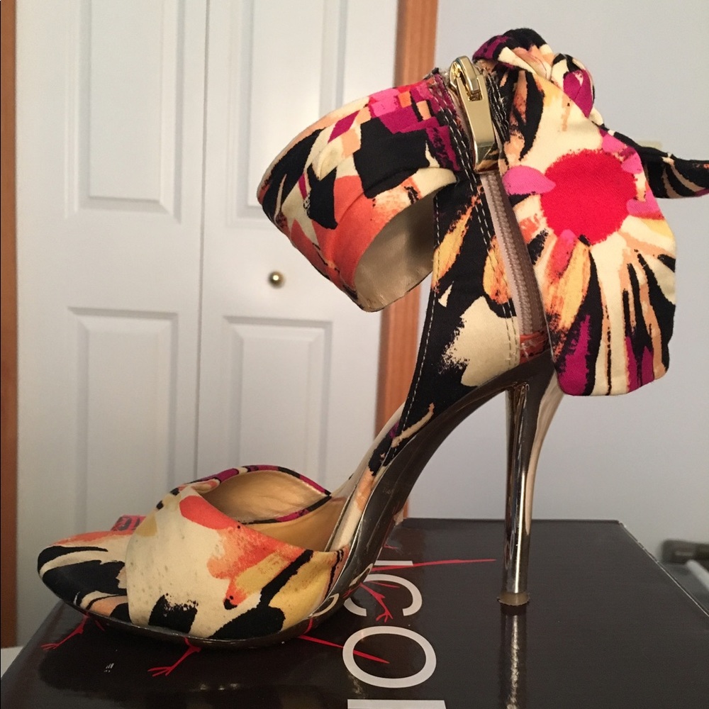 Very Sexy, fun summer heels/pumps, Icora “Mindy”