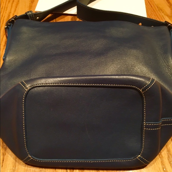 Coach Excellent Condition Blue Hobo /Top Zipper - Picture 4 of 4