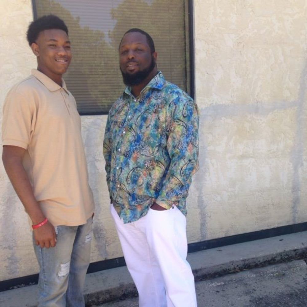 Meet your Posher, Keith swaqqed out