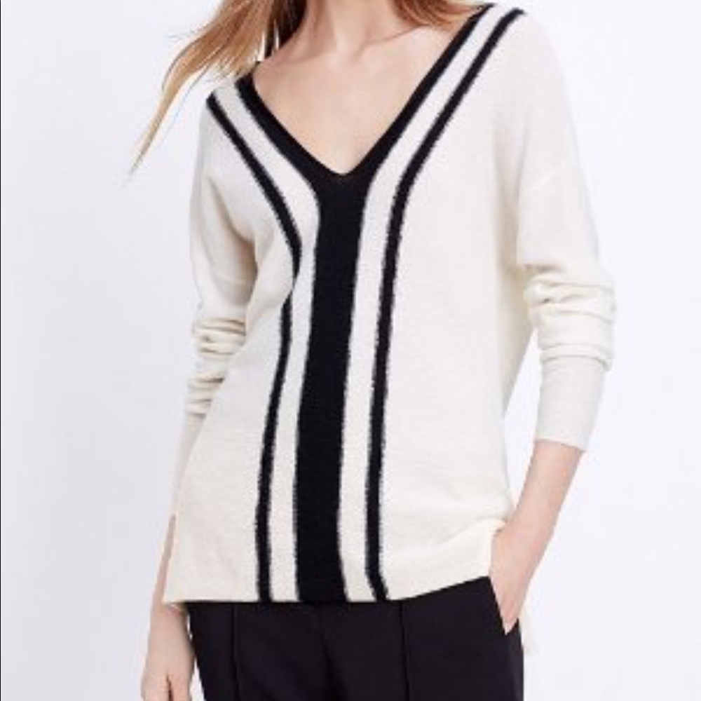 Vince cashmere sweater! Regularly $345
