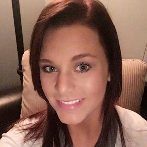 Meet your Posher, Lacie