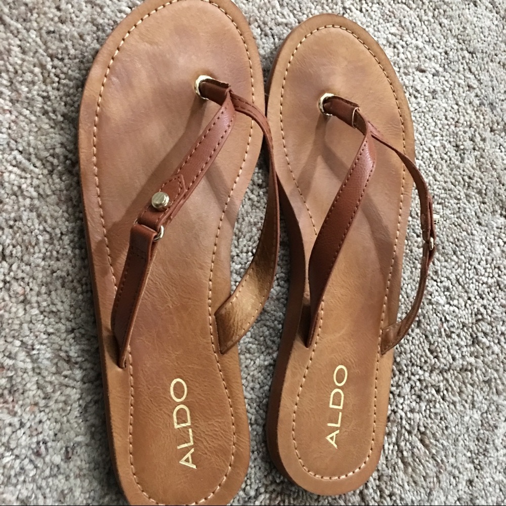 Sandals - Picture 2 of 4