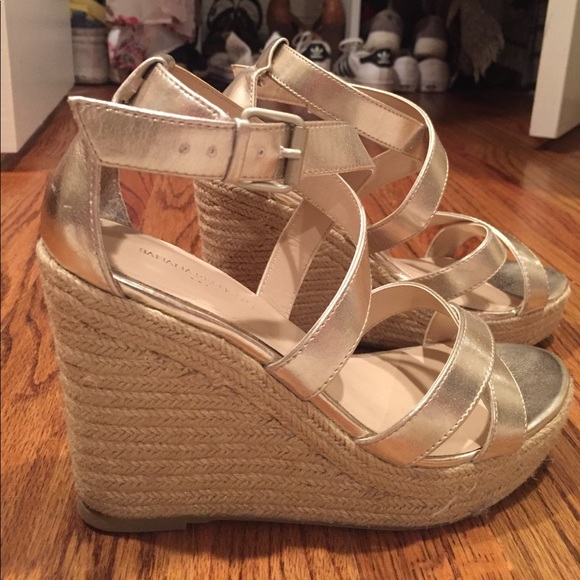 Banana Republic matellic gold wedges - Picture 2 of 5
