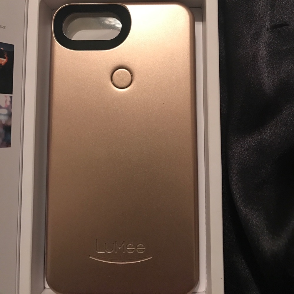 Lumee iPhone 6/7 plus case (Brand new)