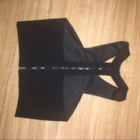 Black zip up crop top - Picture 2 of 4