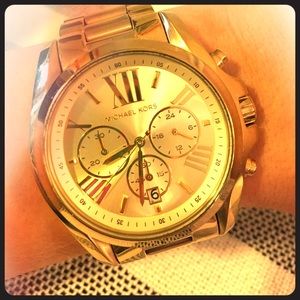 Michael Kors Oversized Bradshaw Gold Watch