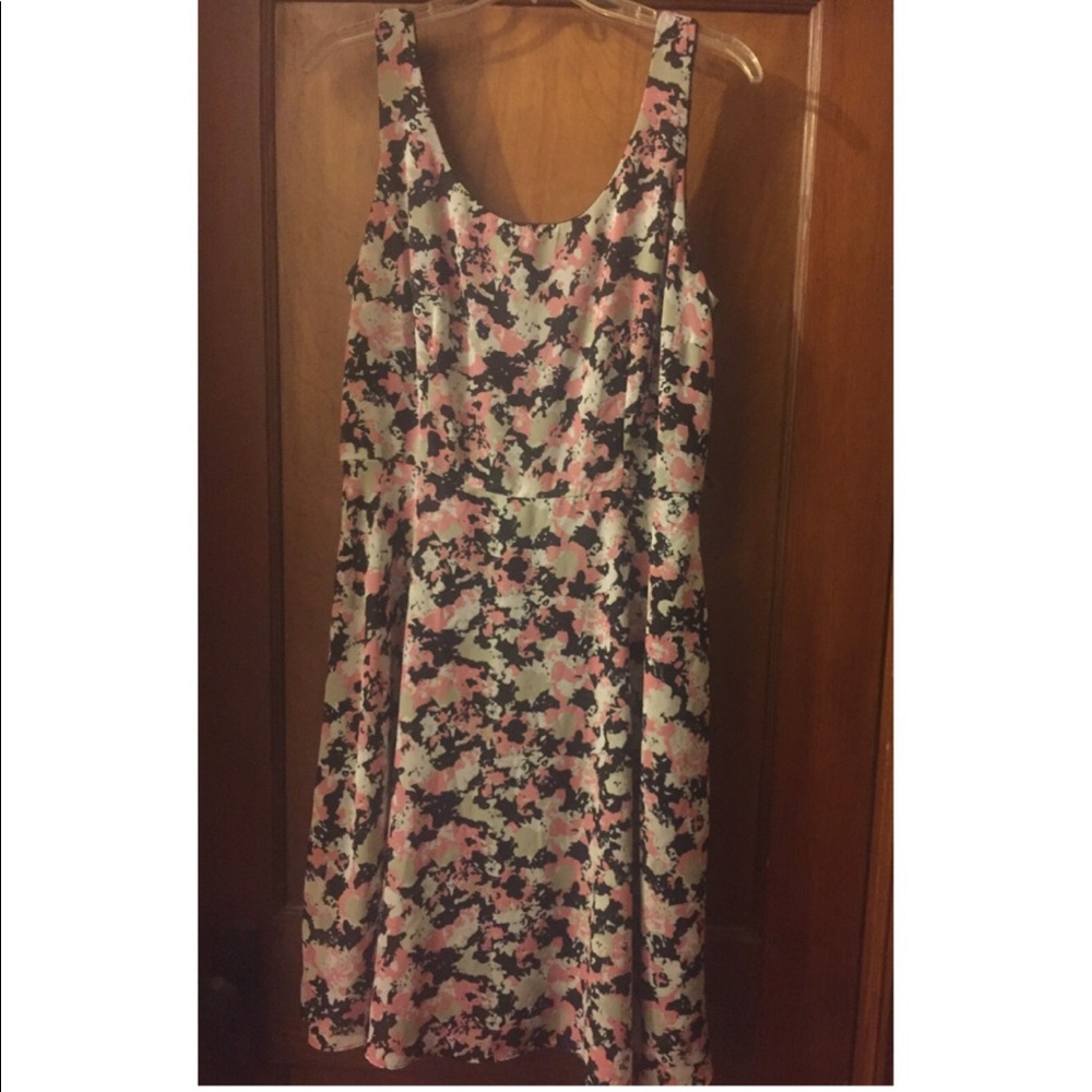 Liz Claiborne sleeveless dress
