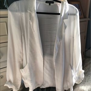 White aritzia blazer