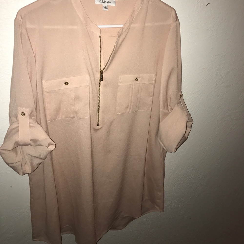 Blush Calvin Klein shirt