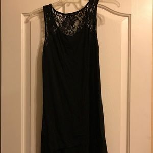 Black high low lose tank top