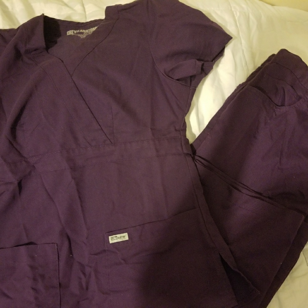 greys anatomy scrubs