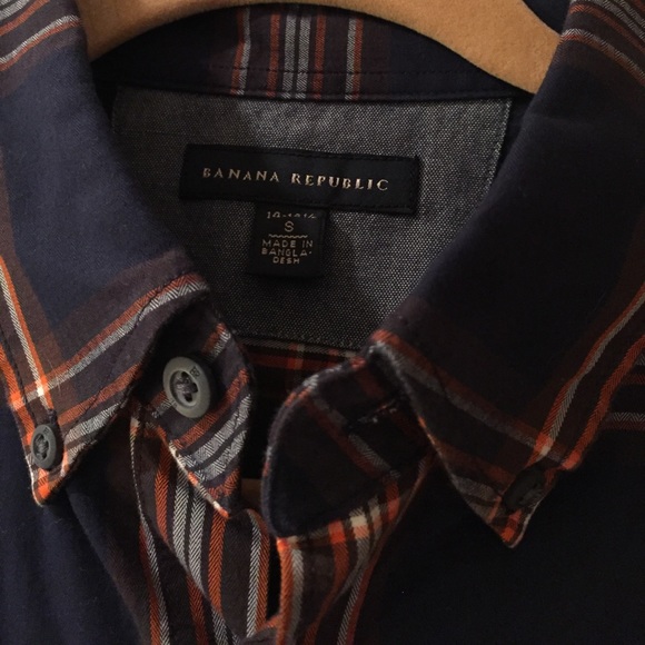 Banana Republic Men's Plaid Button-down Shirt - Picture 4 of 5