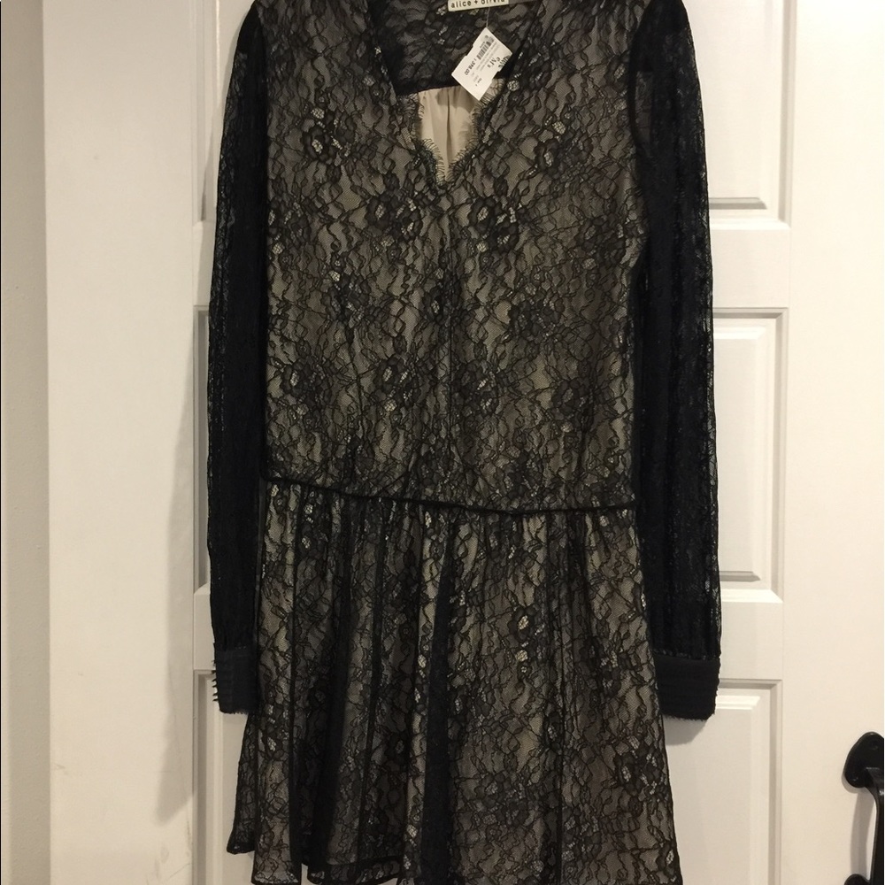Alice and Olivia NEVER WORN Lace dress