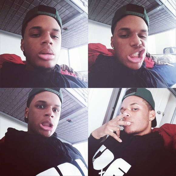 Meet your Posher, Elijah - Picture 3 of 4