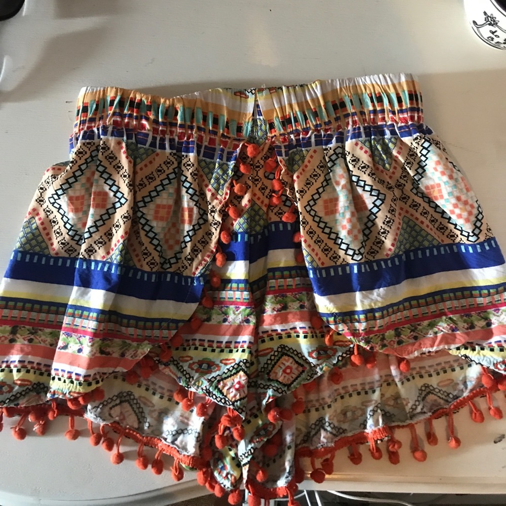 LF pompom shorts