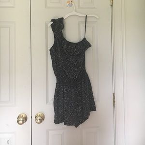 One shoulder Forever 21 floral romper