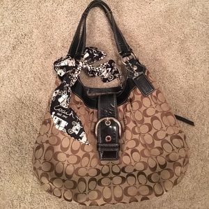 Large coach purse, tote style, 3 large compartment