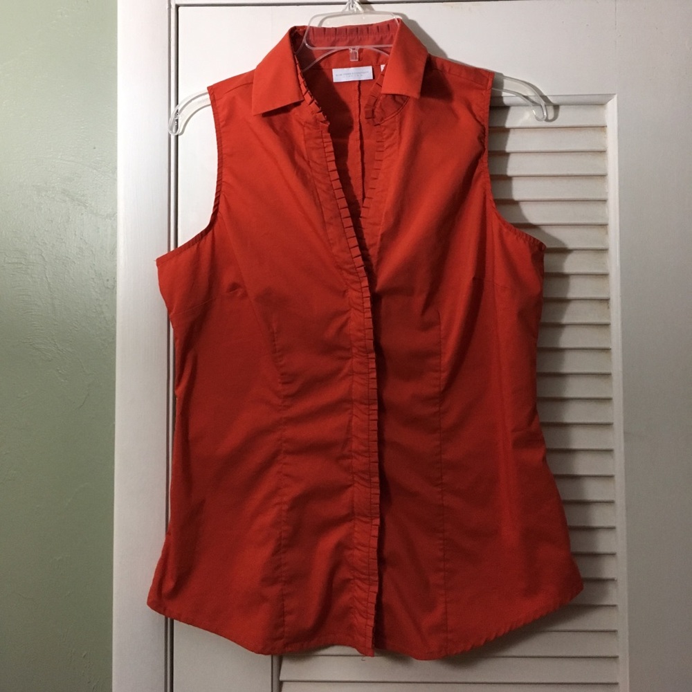 New York & Company Sleeveless Button Down