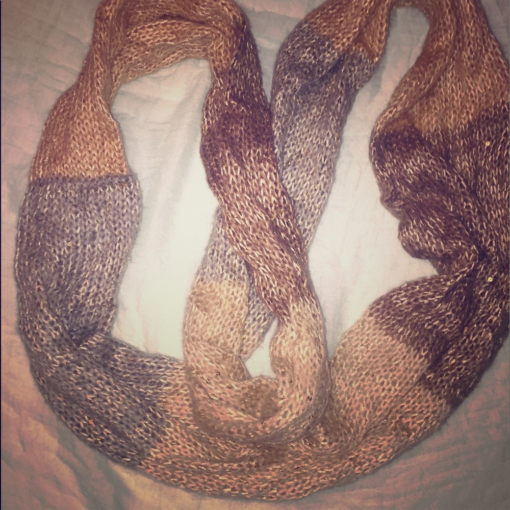 Infinity scarf