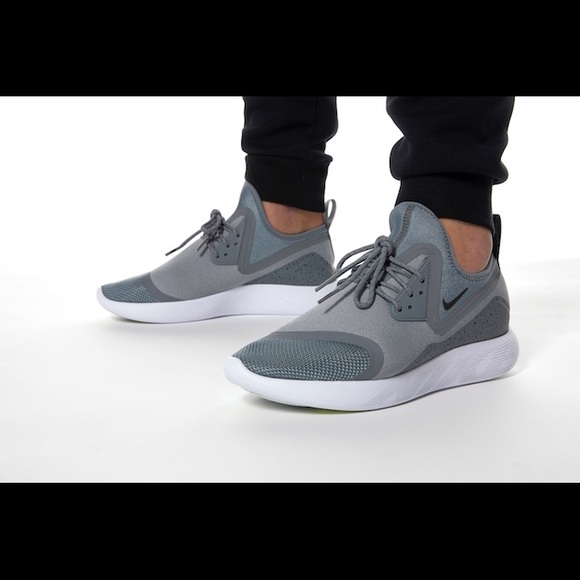 Nike Lunarcharge Nike Shoes Lunarcharge Poshmark Essential Poshmark Nike Essential Shoes H4fv0cq5wB
