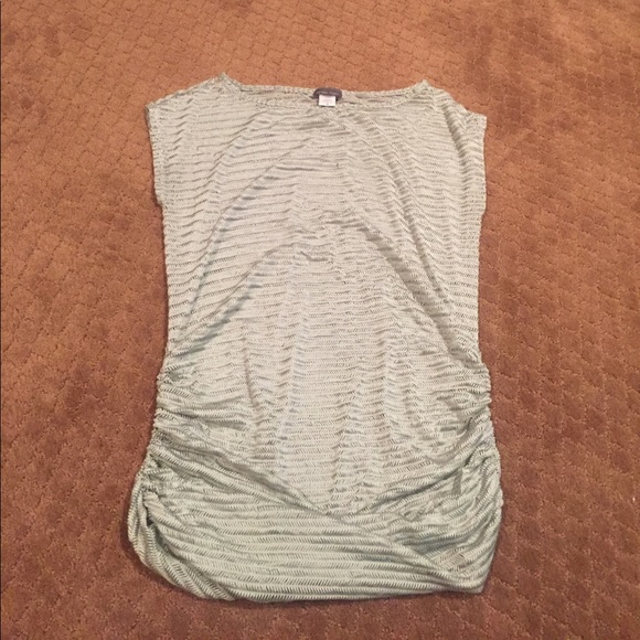 Jordan Taylor beach cover up - Picture 2 of 3