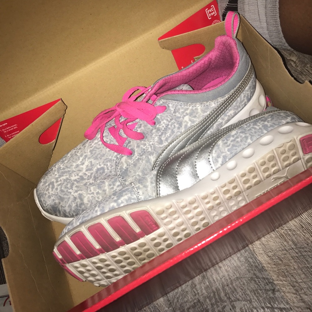 Puma Sneakers