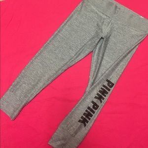 SALE ENDS TONIGHT💋 VS PINK Ankle Legging yogas