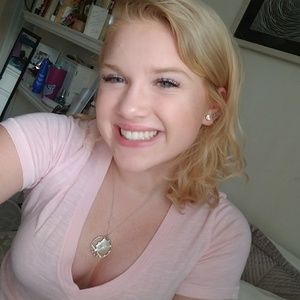 Meet your Posher, Carson