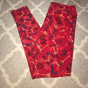 Holiday sale🇺🇸Lularoe Skeleton Key OS leggings