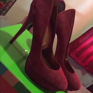 Charles david size 9