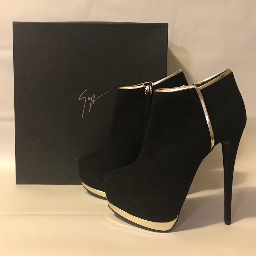 Giuseppe Zanotti suede shoes