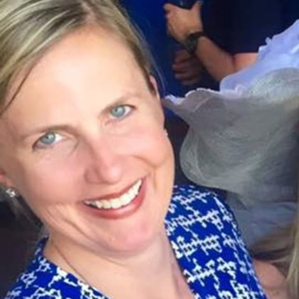 Meet your Posher, Deborah