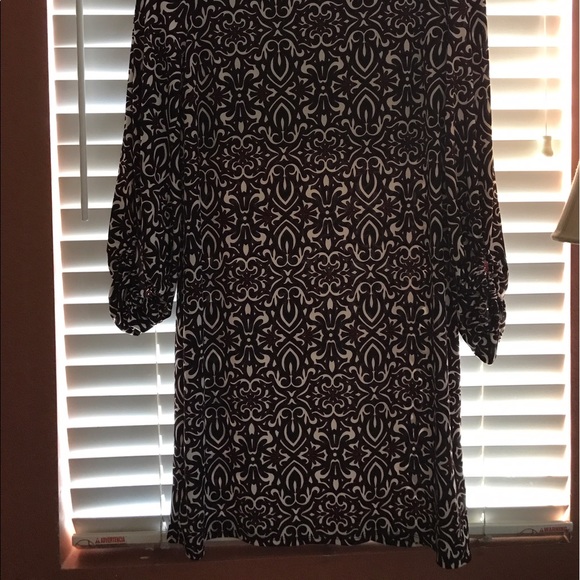 Women dress - Picture 2 of 2