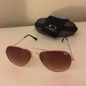 Oakley gold/brown gradient aviator sunglasses