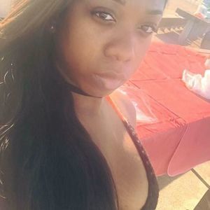 Meet your Posher, Neenee