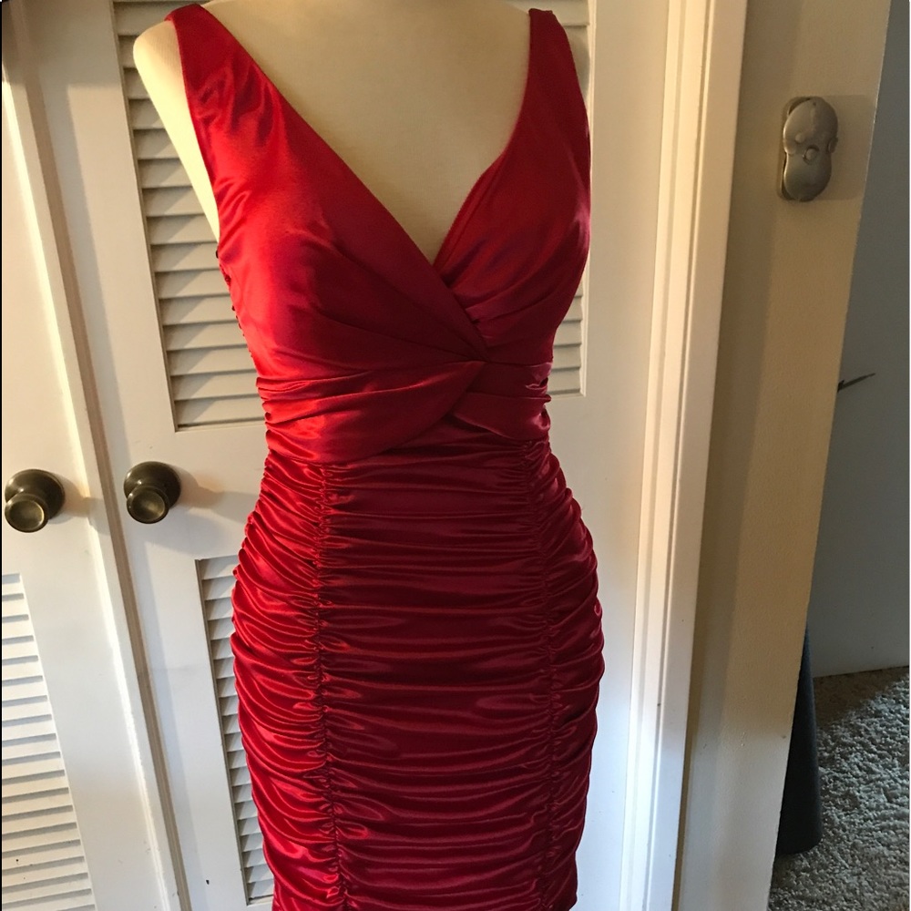 Red dress (medium)