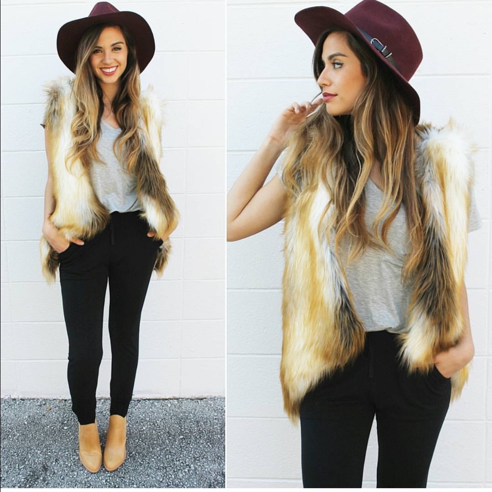 🇱🇷Markdown🇱🇷 Casual Friday Faux Fur Vest Small