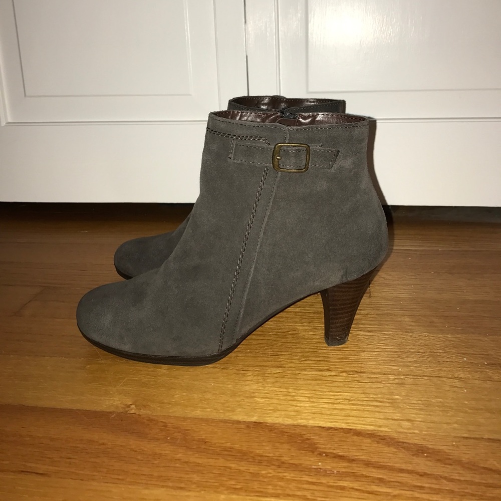 suede booties - Picture 2 of 3