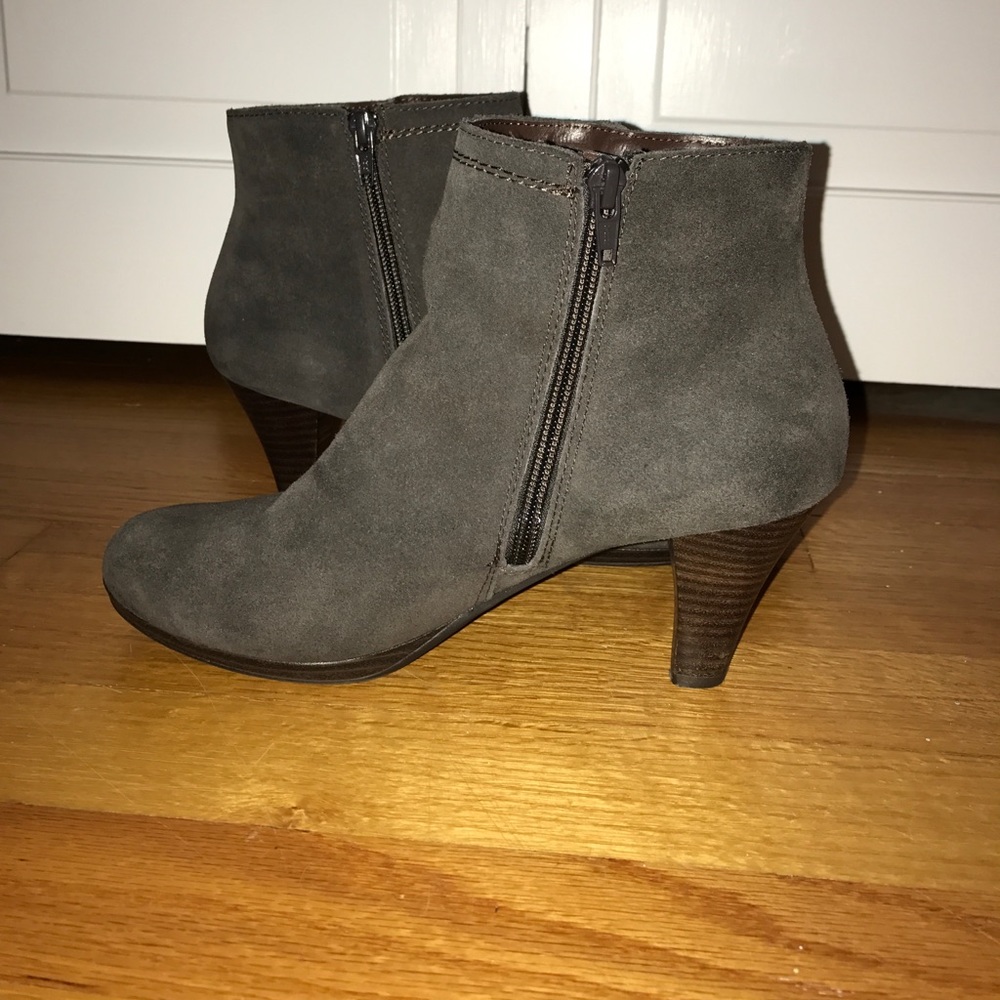 suede booties - Picture 3 of 3