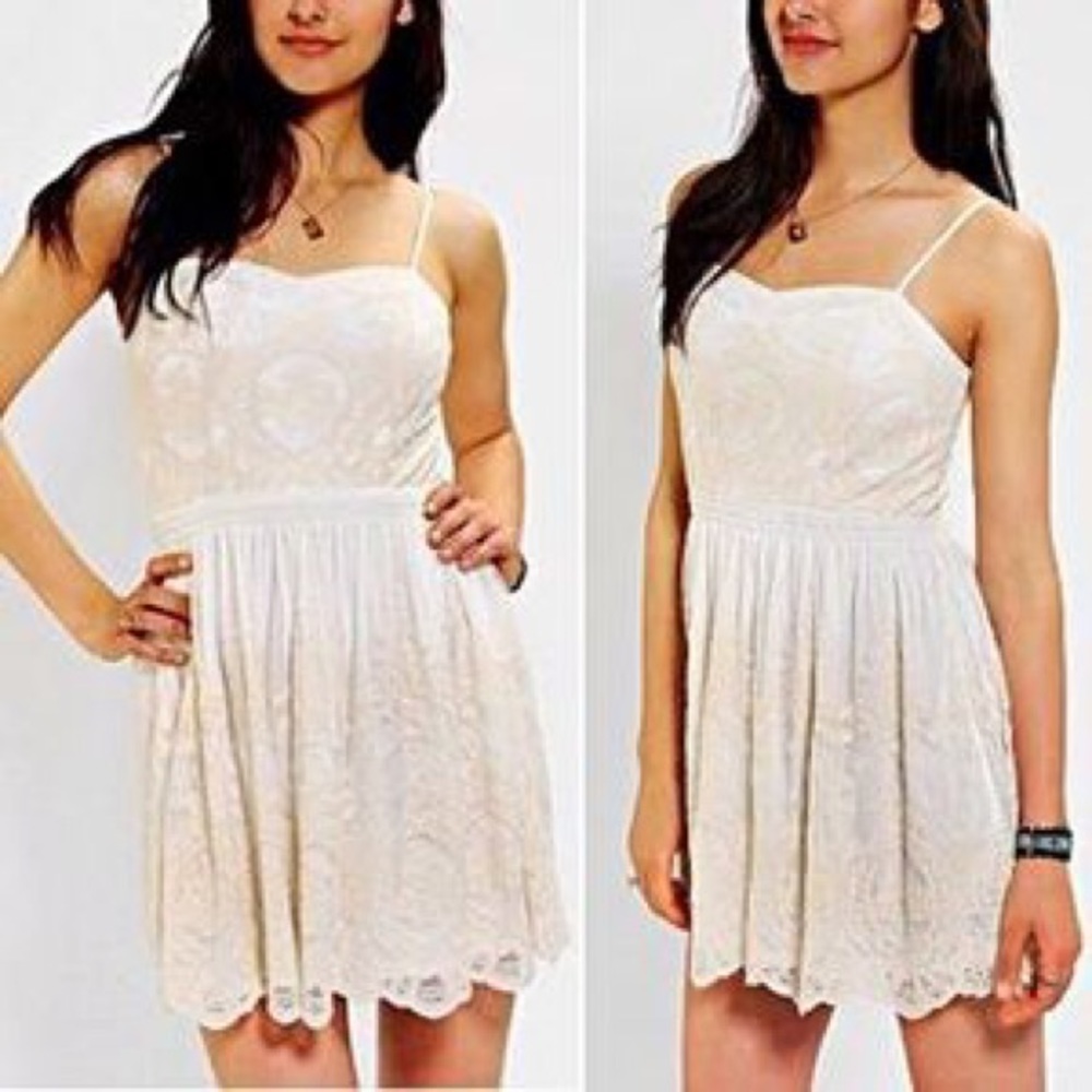 White Pins and Needles Crochet Laceup Bodice Dress