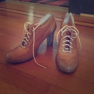Timberland Boot Company heeled Oxfords