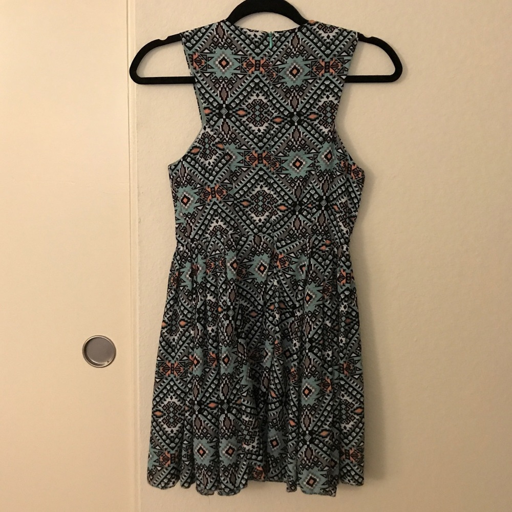 Dress - Picture 2 of 3